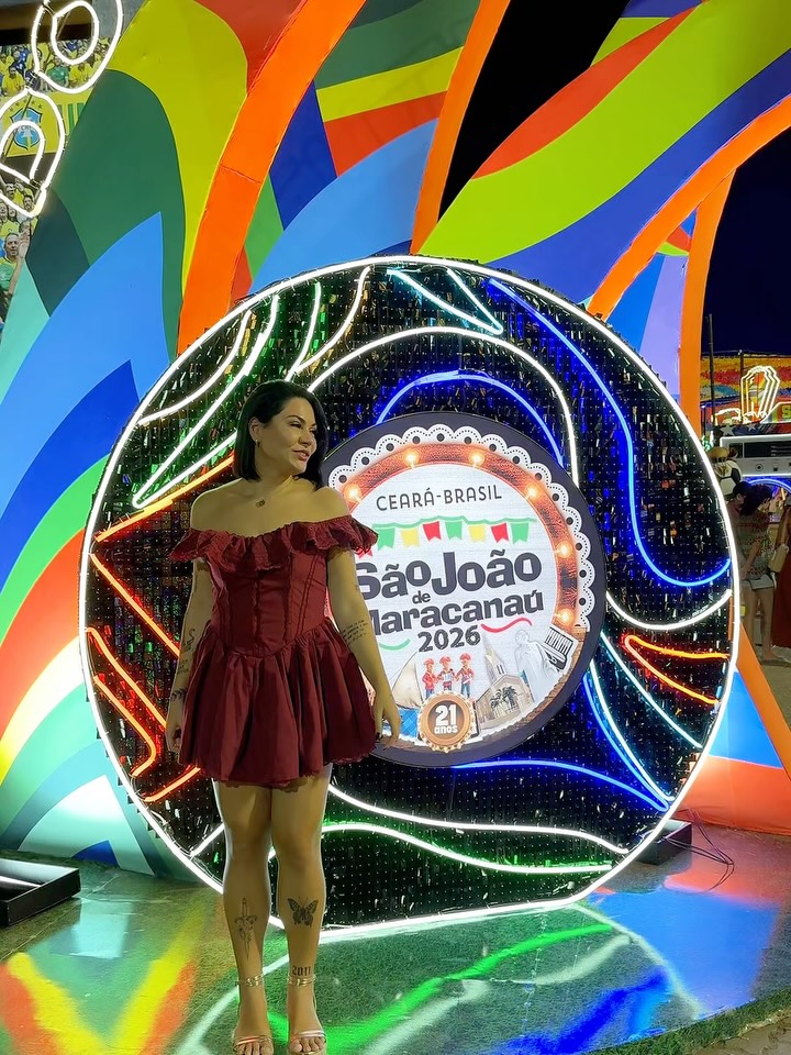 Emily em evento Sao Joao